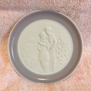 EUC Vintage LLADRO Bisque Porcelain CHRISTMAS CAROLERS Pin Trinket Dish